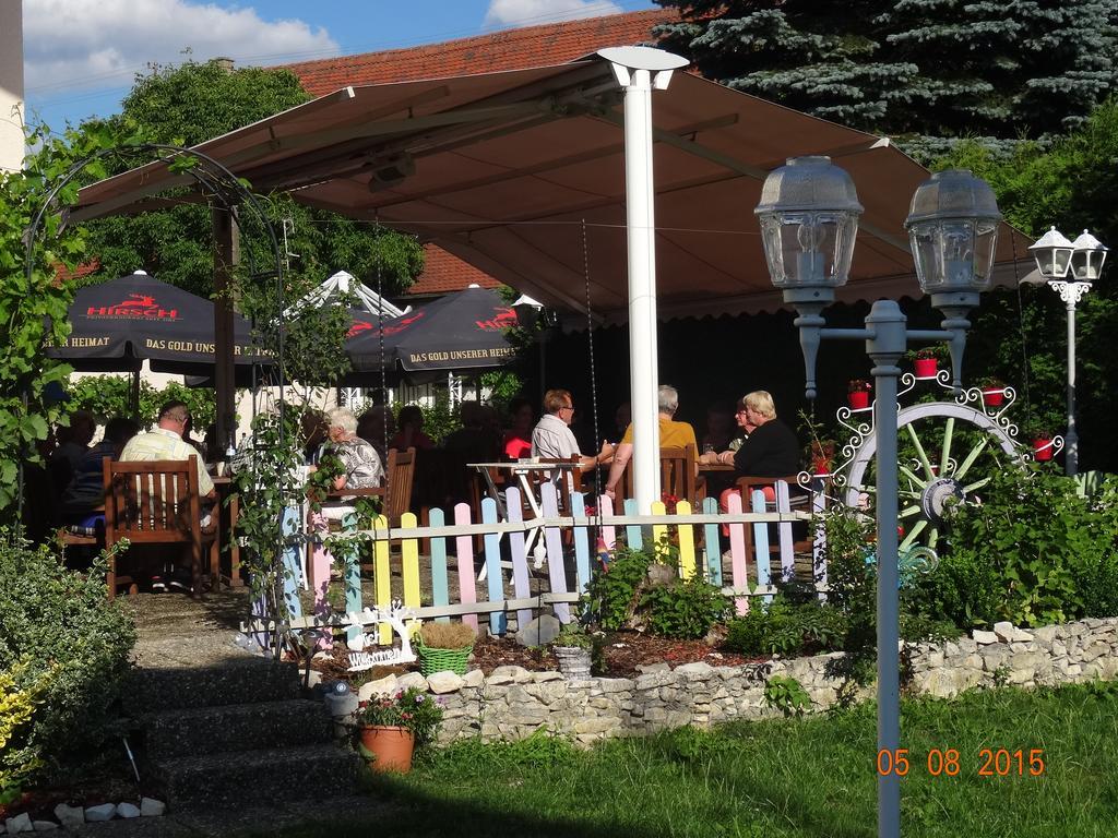 Hotel 4 Jahreszeiten Mit Restaurant Albstadt Exterior foto